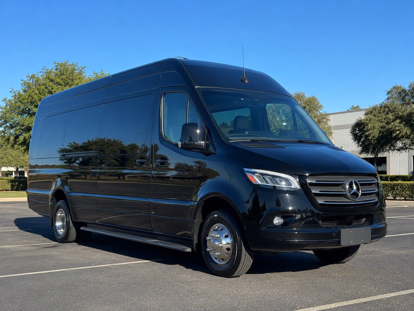 find and book transportation for your next concert or music festival 3