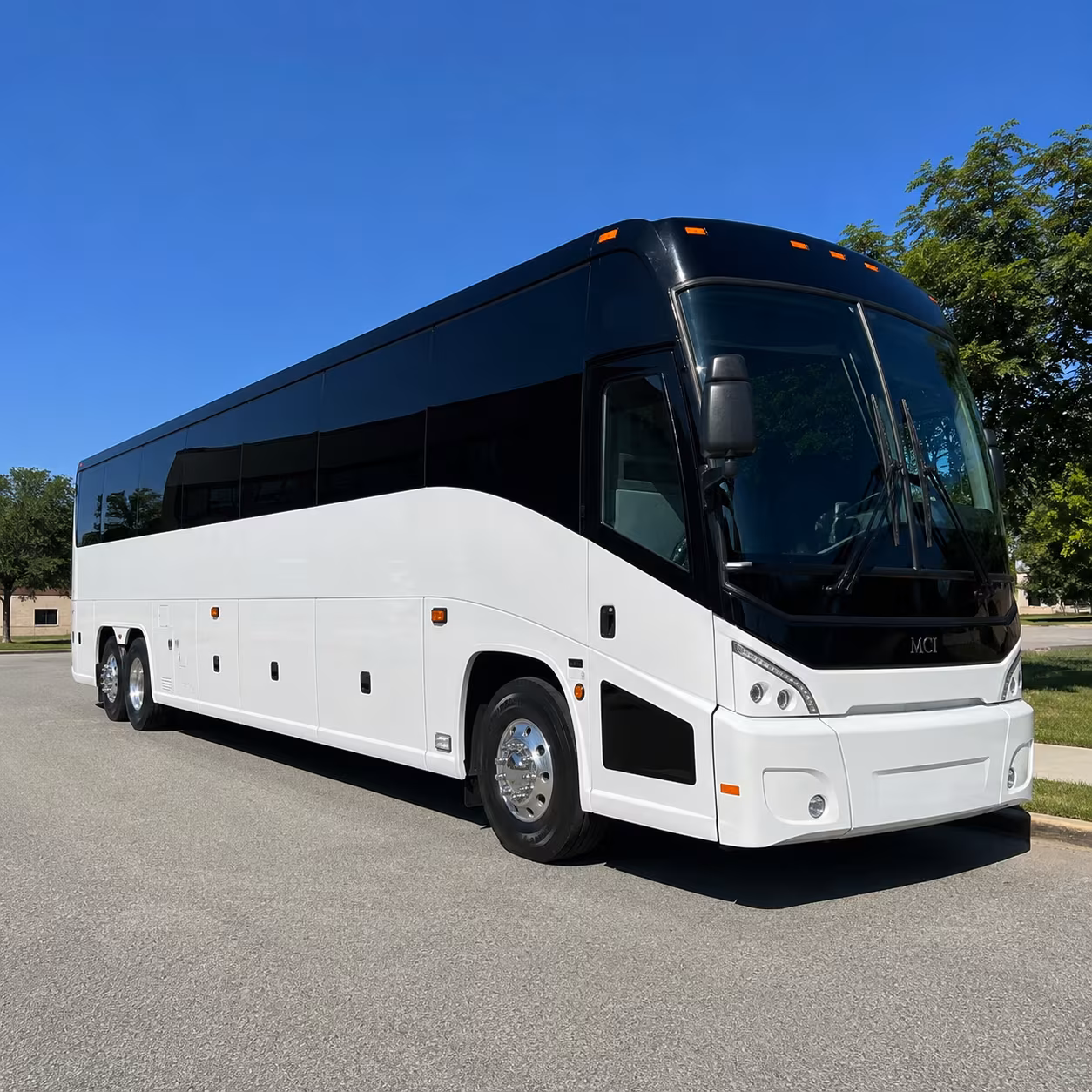 plano 40 passenger charter bus